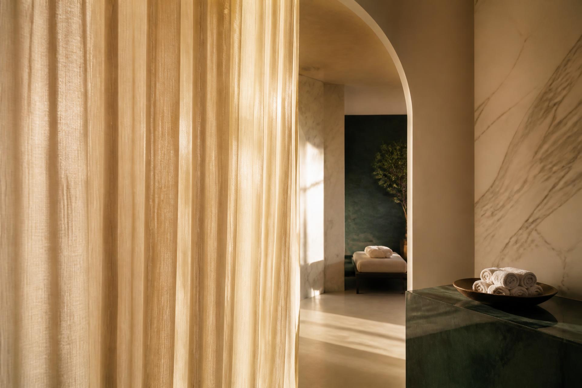 T-Shape 2 body contouring treatment room at LWR Med Spa in Lakewood Ranch, Florida